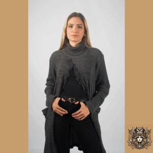"Refugio Urbano" – Saco Cargo Tejido con Cuello Tortuga